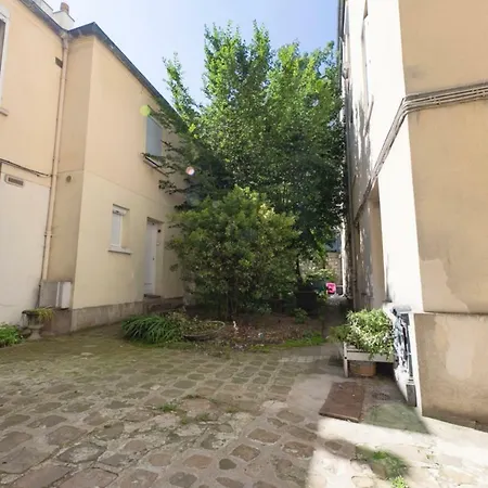 Hostnfly - Charming Near Nation Apartment *